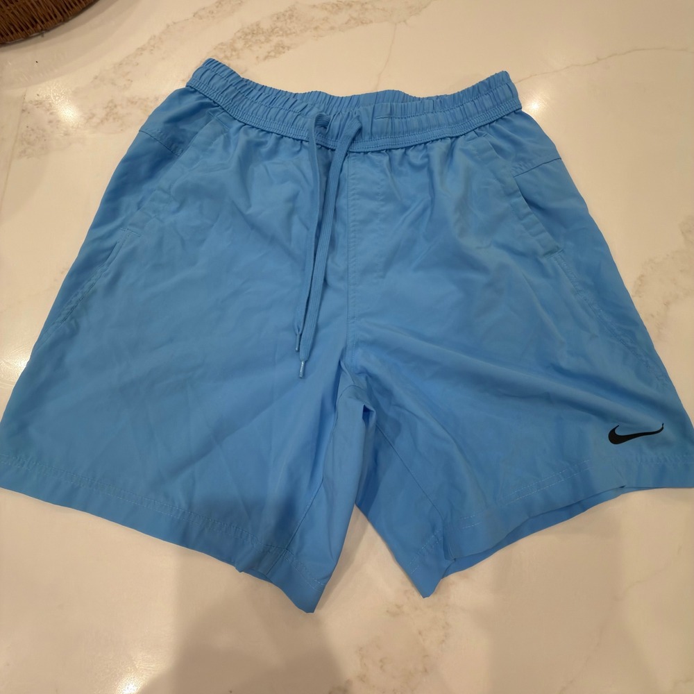 Nike Mens Light Blue Athletic Gym Running Shorts Drawstring 7 Inch Inseam